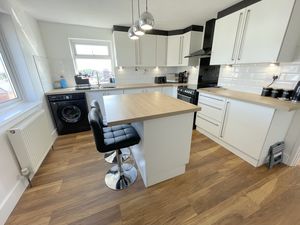 Lower Park Road- click for photo gallery